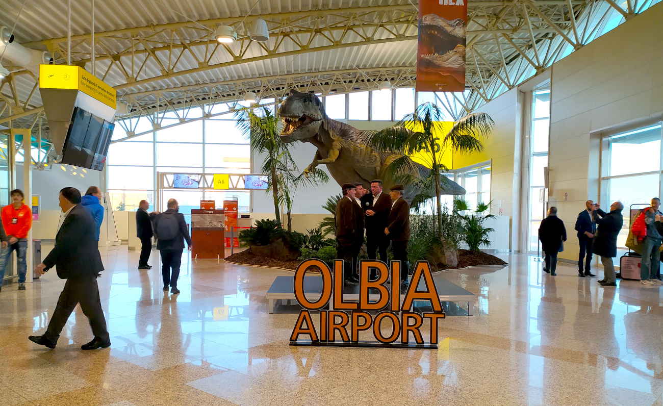 In aeroporto si fa festa: il "Flight Club" è subito un successo