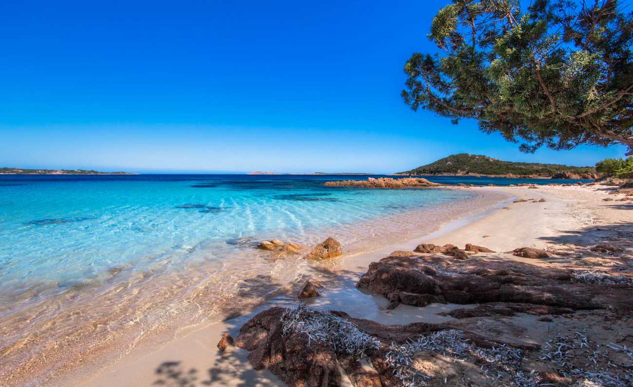 Costa Smeralda, la bellezza che trionfa su Instagram