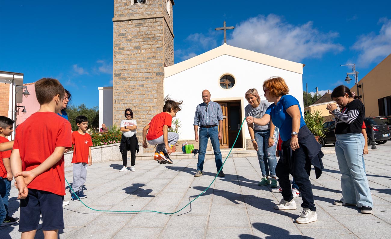 A Olbia alla scoperta dei giochi di una volta coi laboratori Còa Còa