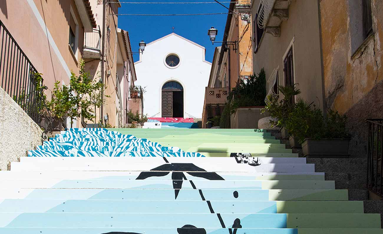 Arzachena cerca il suo nuovo artista per la scalinata di Santa Lucia