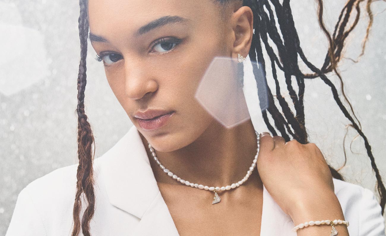 Nel segno dell’aquila, i dettagli della collezione gioielli di Armani