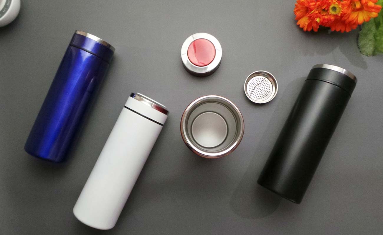 Castelsardo sempre più plastic free: gli studenti bevono dalla borraccia