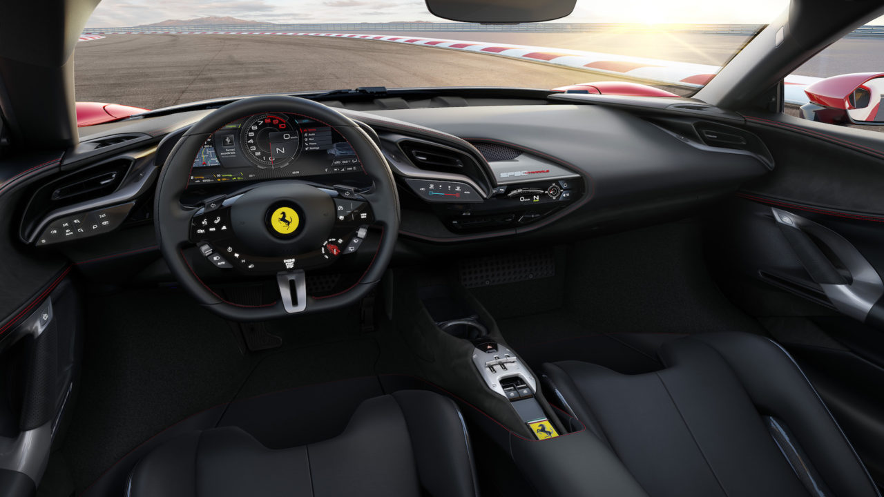 Ferrari_SF90_Stradale_ibrida_plugin_velocita_supercar_Fiorano_Maranello_prestazioni_record_foto_video_07-1