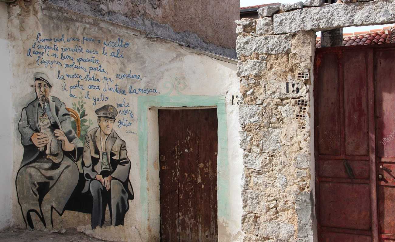 Muri Di Sardegna Il Libro Che Racconta La Tradizione Dei Murales Costa Smeralda